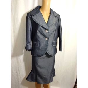 SALE 4 FOR $25 NYGARD SUIT